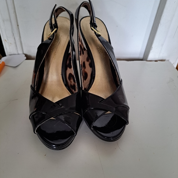 Christian Siriano Black Patent Peep-Toe Heels | Leopard Print Interior | Size 8. - Picture 8 of 12